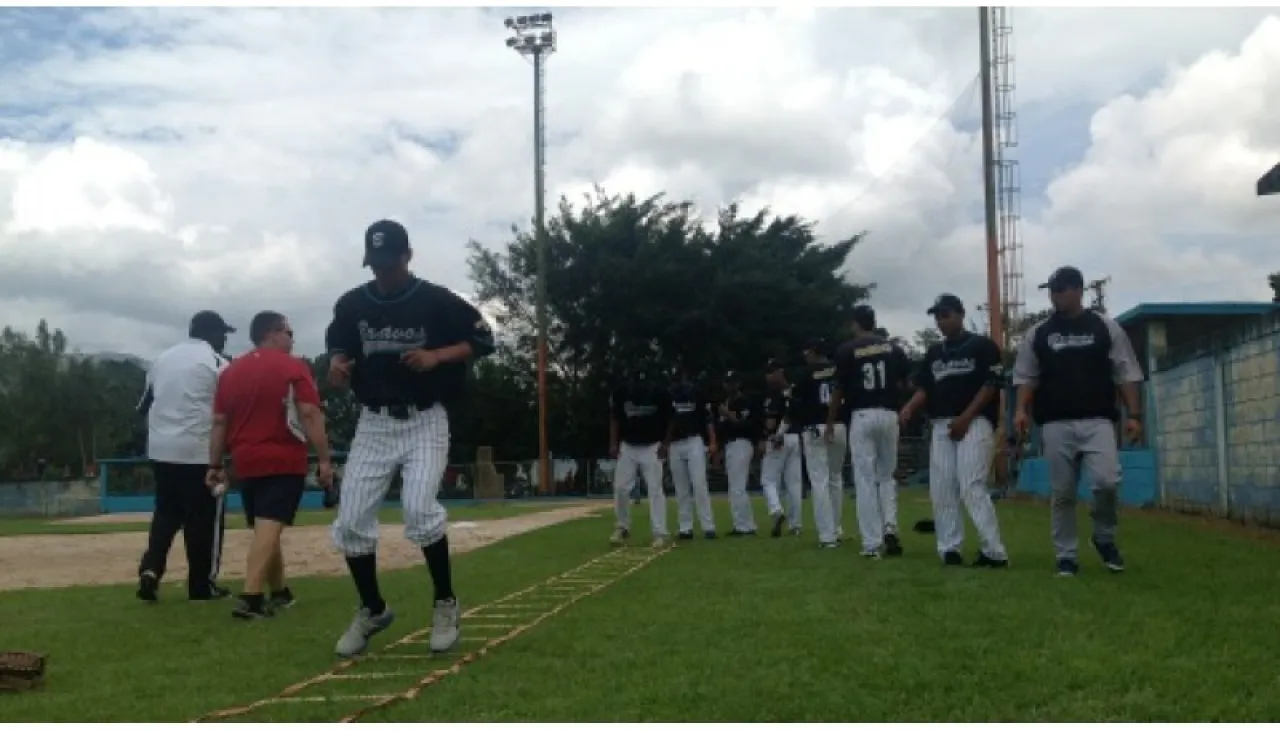 Paralelo_2012