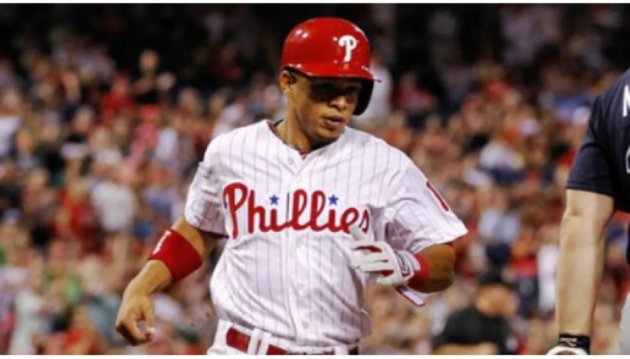 Cesar+Hernandez+Atlanta+Braves+v+Philadelphia+n2UEcpBMVBvl