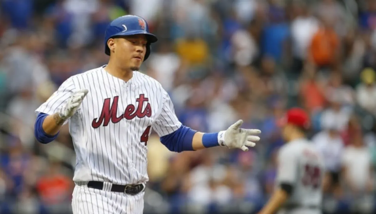 Wilmer+Flores+Miami+Marlins+v+New+York+Mets+B6Rq7dBsic3l