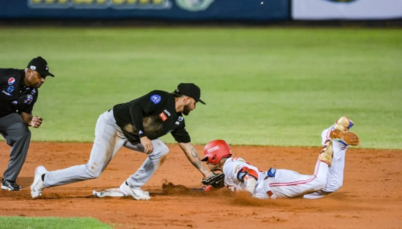 breyvic haciendo jugada