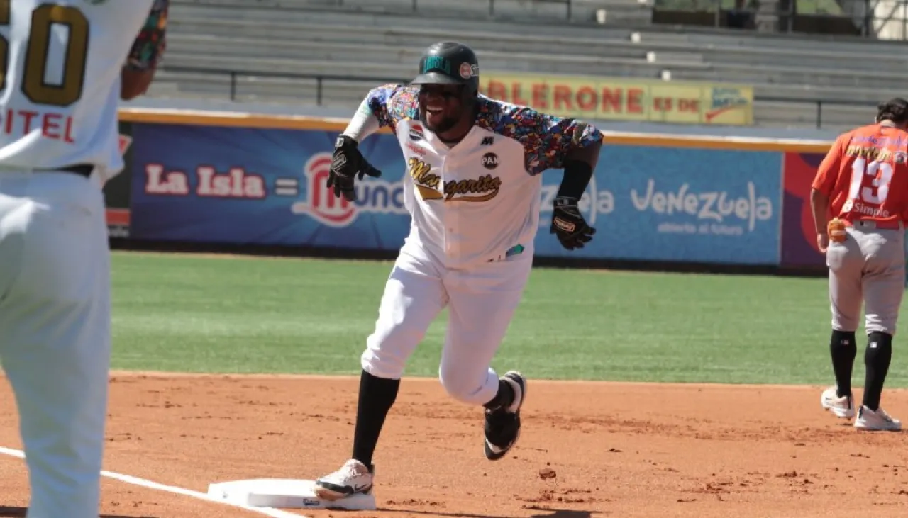 juan santana celebra