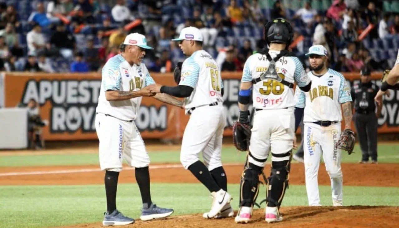 CAMBIO DE PITCHER